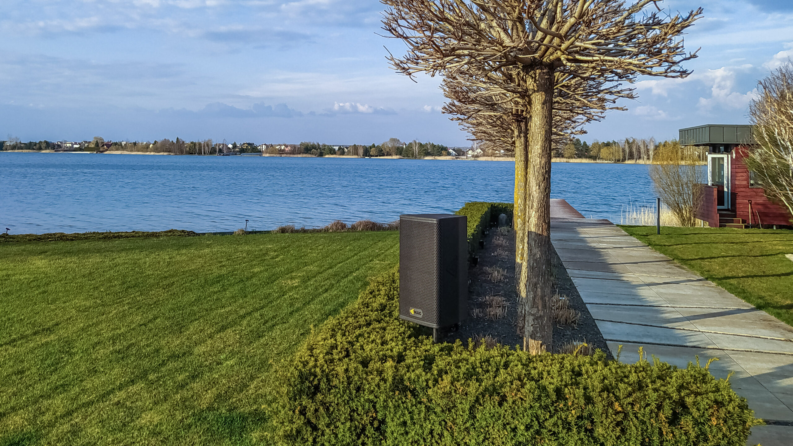 MAG Audio AIR – all-weather acoustics – installation in a country club.
