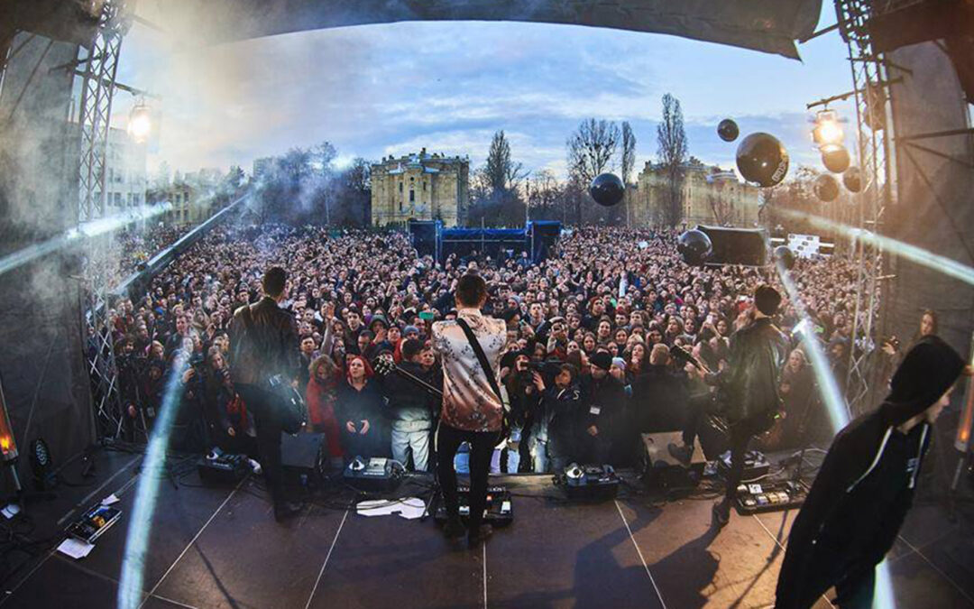 10 thousand people and 48kW of sound!