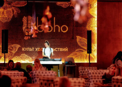 Sound for Boho restaurant: pleasures as a Cult